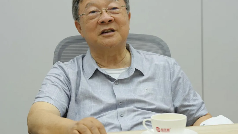 CAS Professor Lin Chen Revisits GanoHerb After 9 Years 6