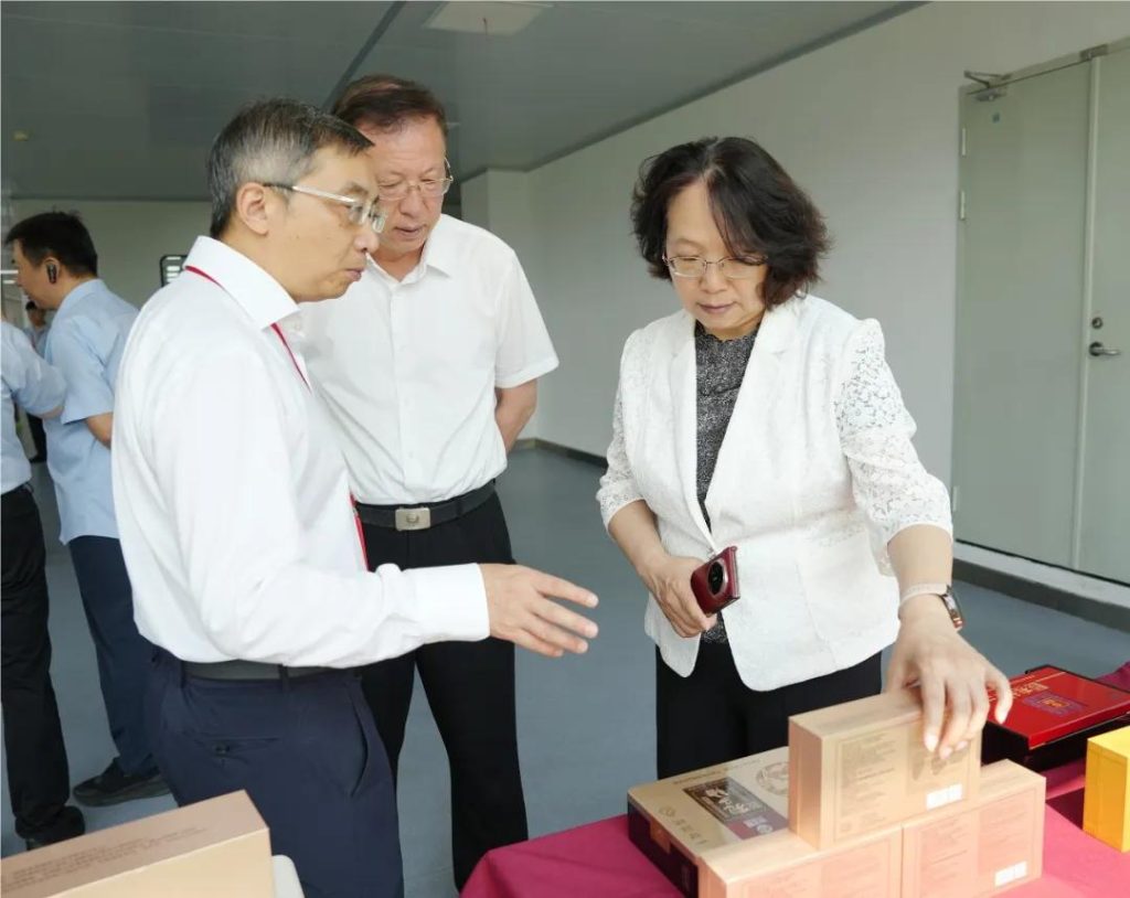 Chairman Ye Li Introduces GanoHerb’s Latest Reishi Mushroom Research Achievements